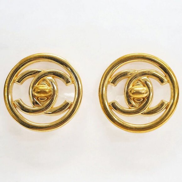 CHANEL Turnlock Turn lock Round Clip-On Earrings Gold Tone 97P Auth D-l1098 - Picture 1 of 6